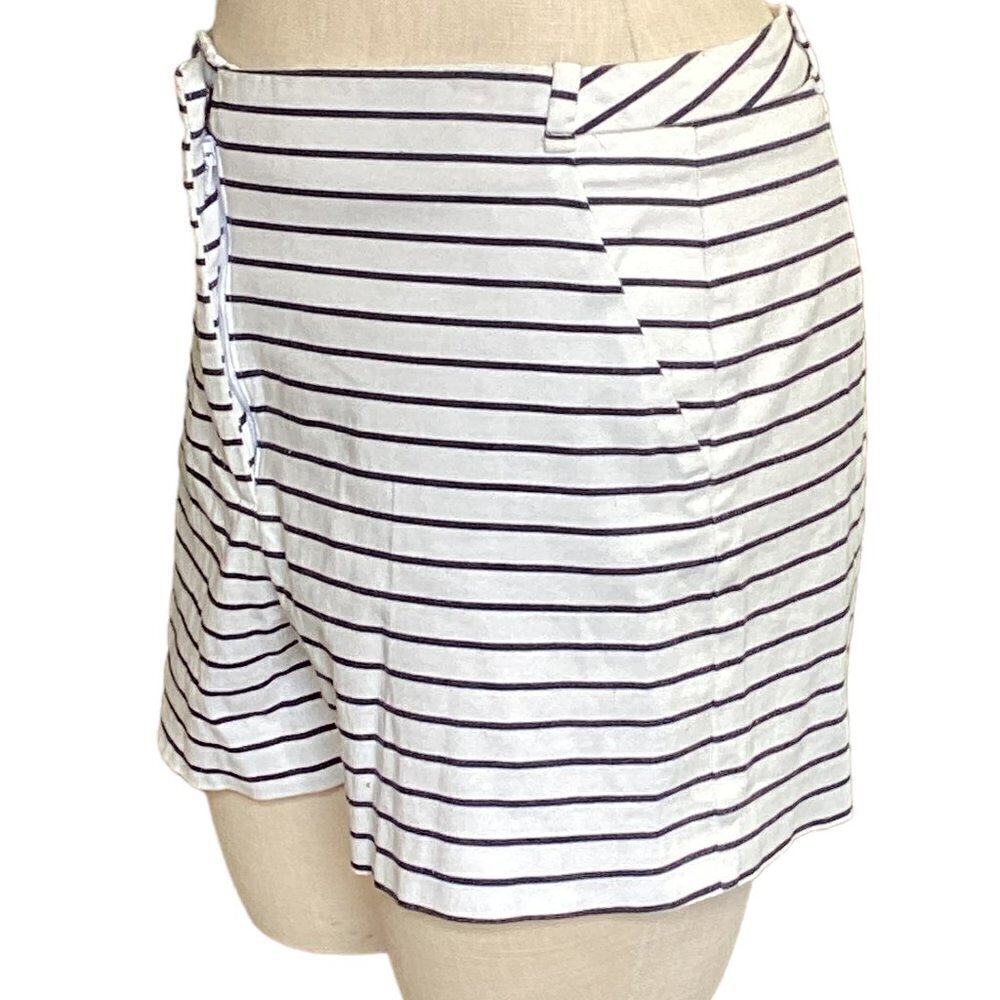 Zara Basic Collection M Blue & White Stripe Short… - image 3